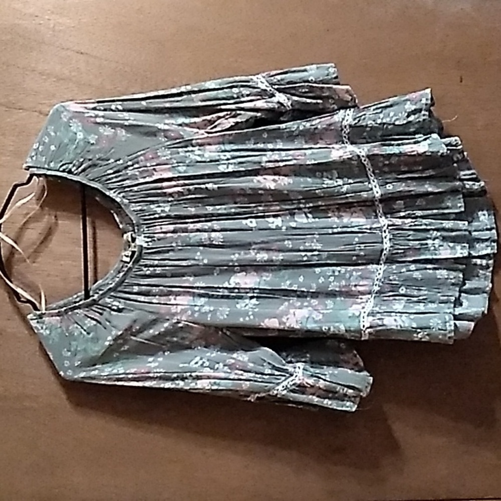 Democracy Green Floral Bohemian Blouse